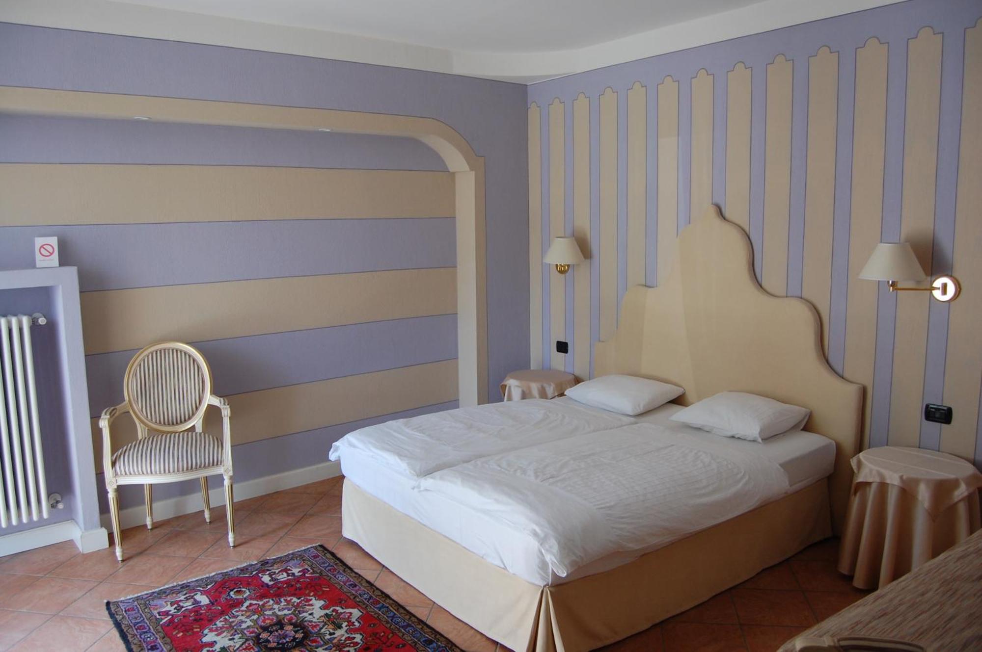 Hotel Casa Arizzoli كانوبيو المظهر الخارجي الصورة