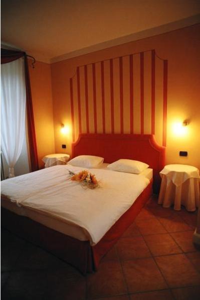Hotel Casa Arizzoli كانوبيو المظهر الخارجي الصورة