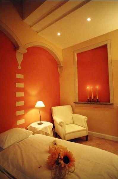 Hotel Casa Arizzoli كانوبيو الغرفة الصورة