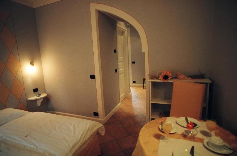 Hotel Casa Arizzoli كانوبيو المظهر الخارجي الصورة